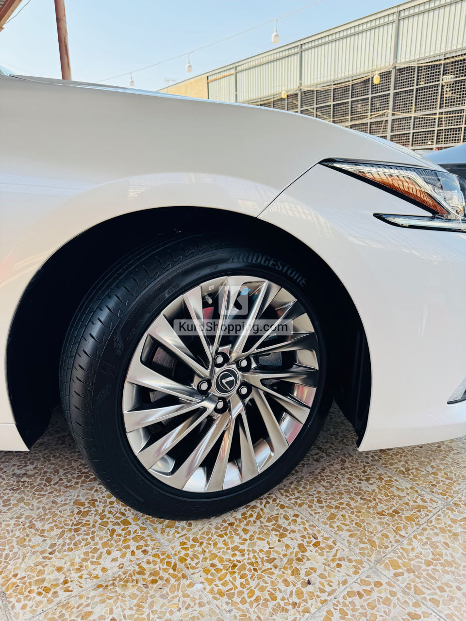 Lexus ES 350 2023