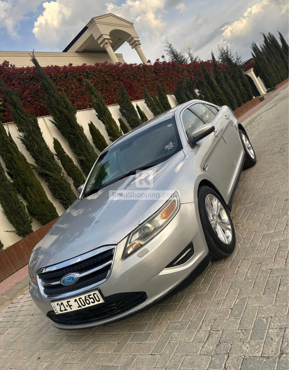 Ford Taurus 2010