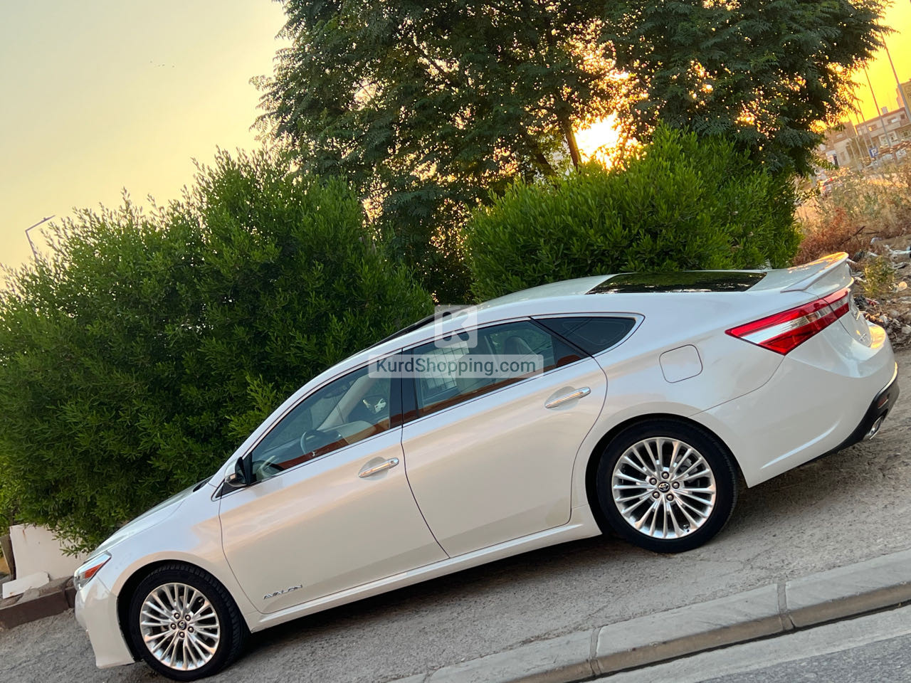 Toyota Avalon 2013