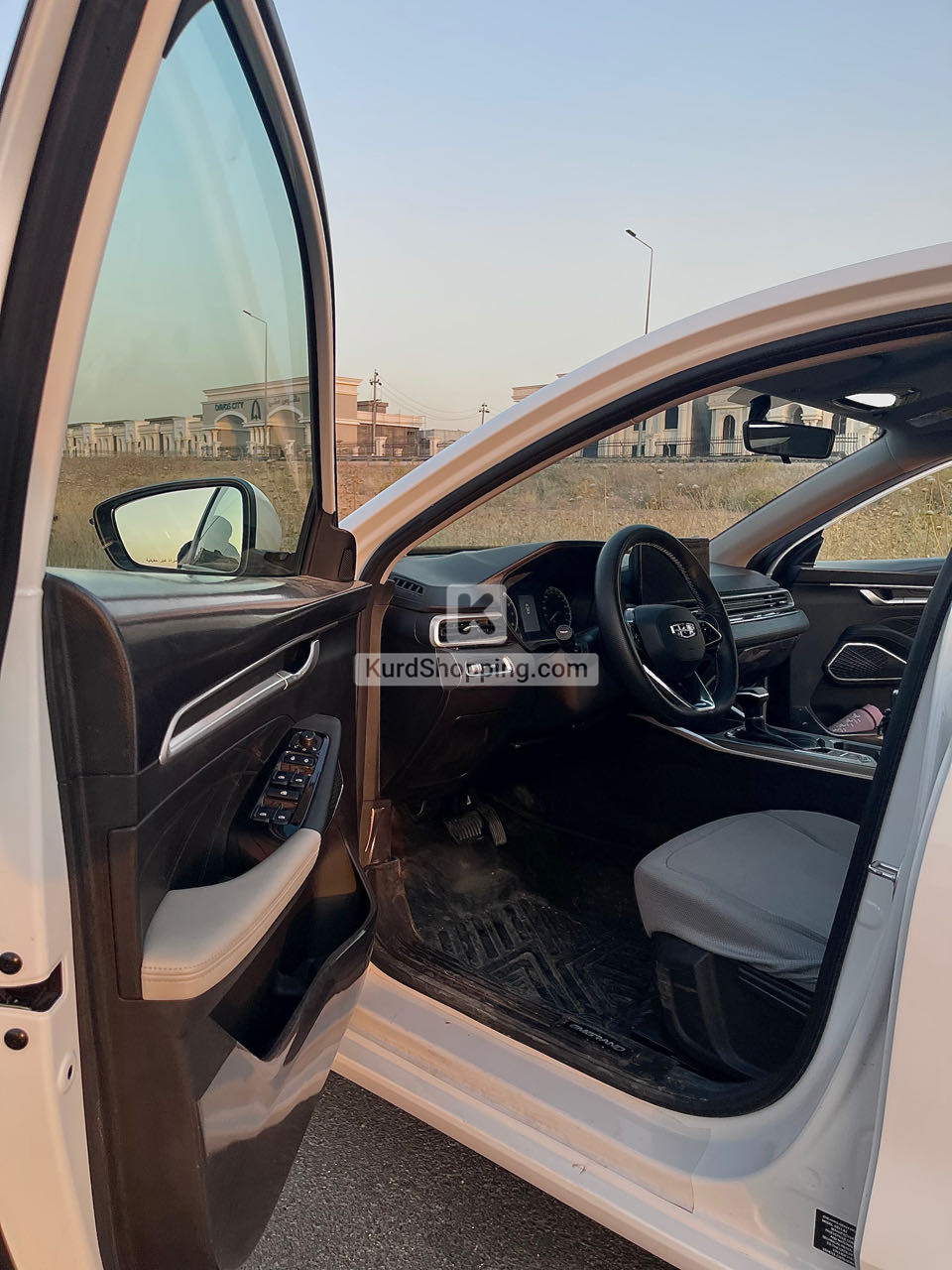 Geely Emgrand 2025