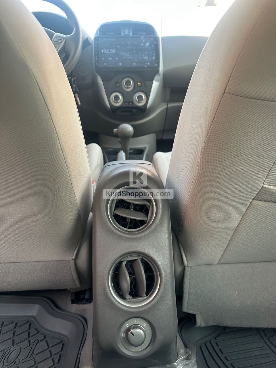 Nissan Sunny 2025