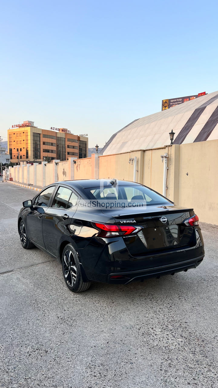 Nissan Versa 2024
