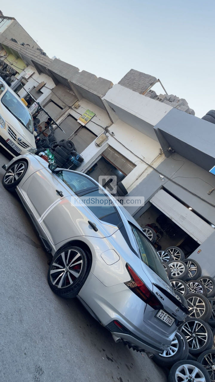 Nissan Altima 2020