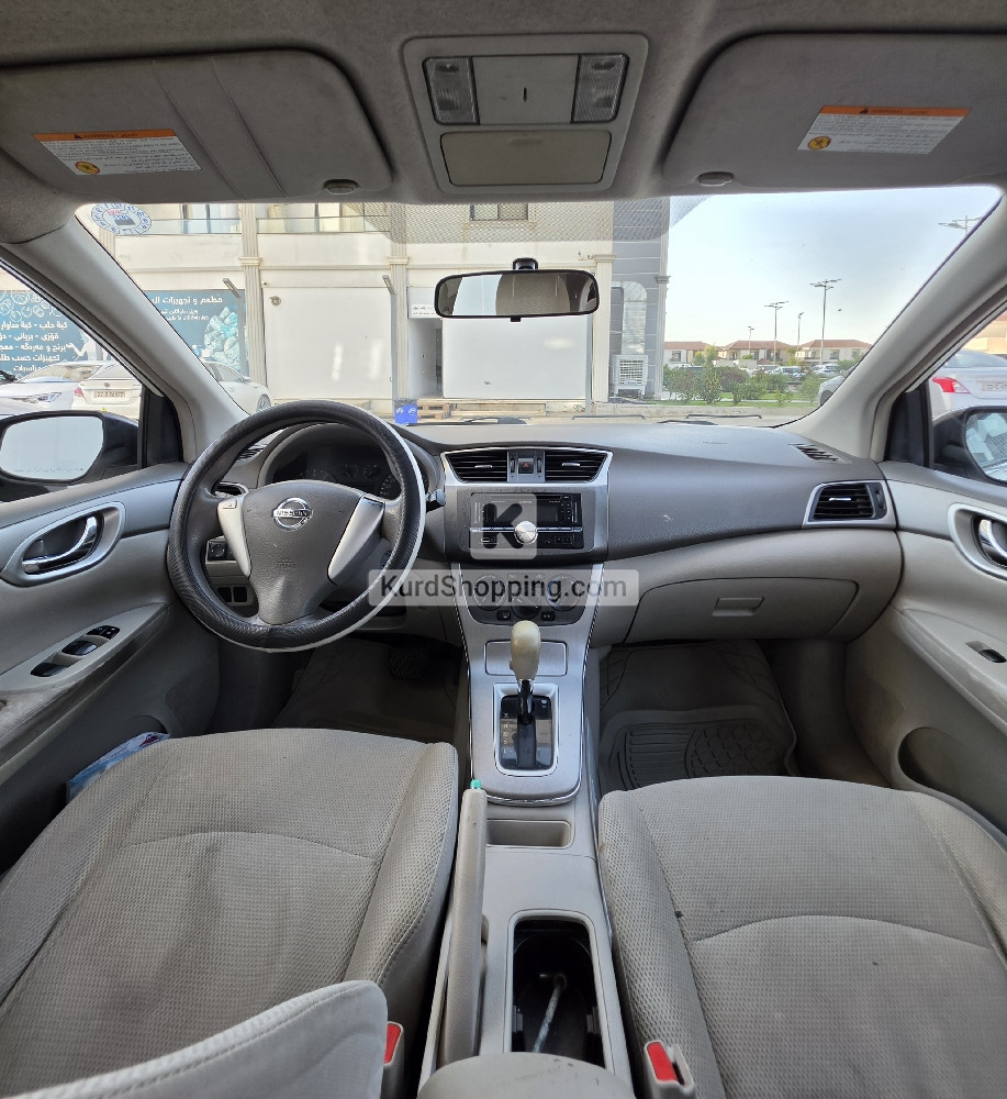 Nissan Tiida 2015