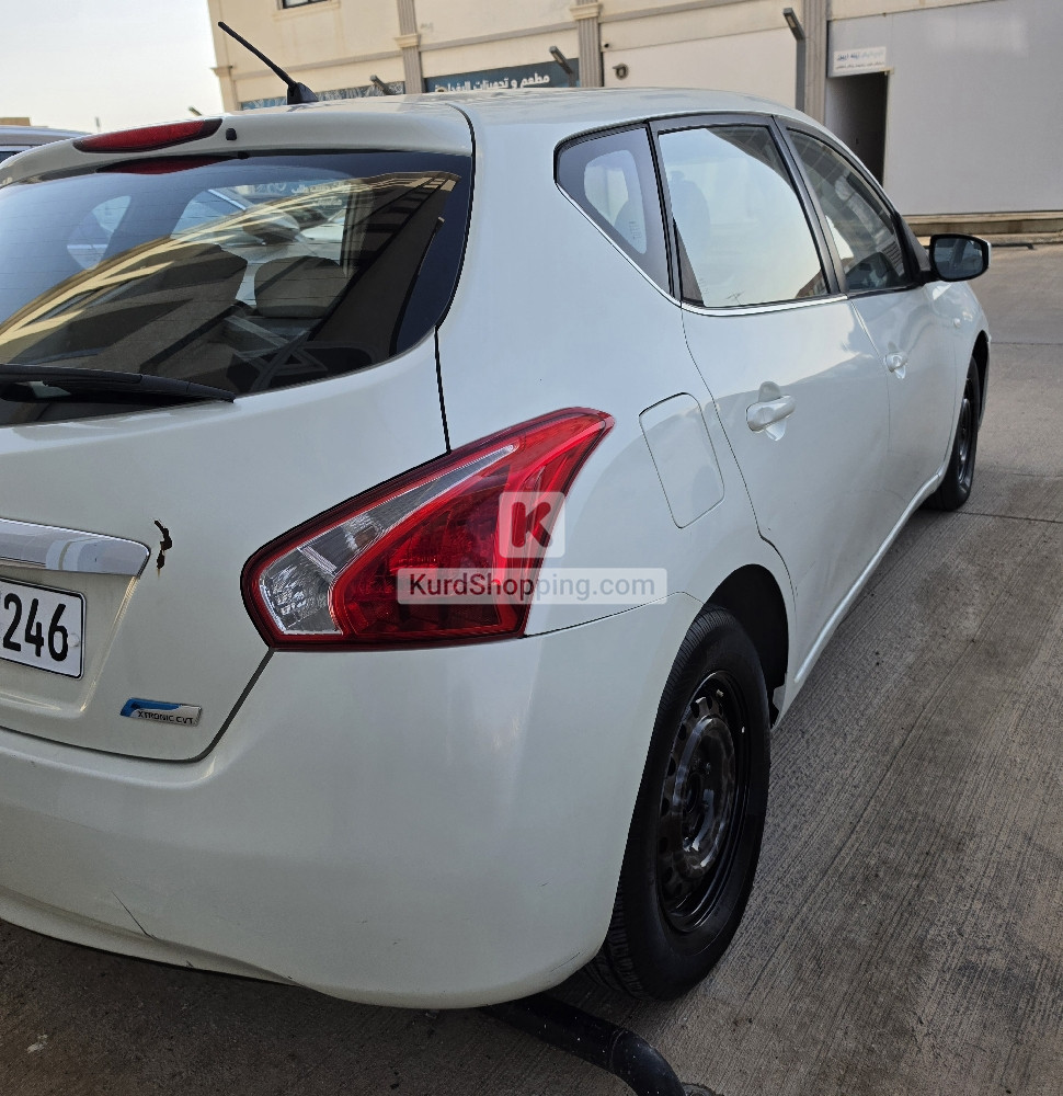 Nissan Tiida 2015