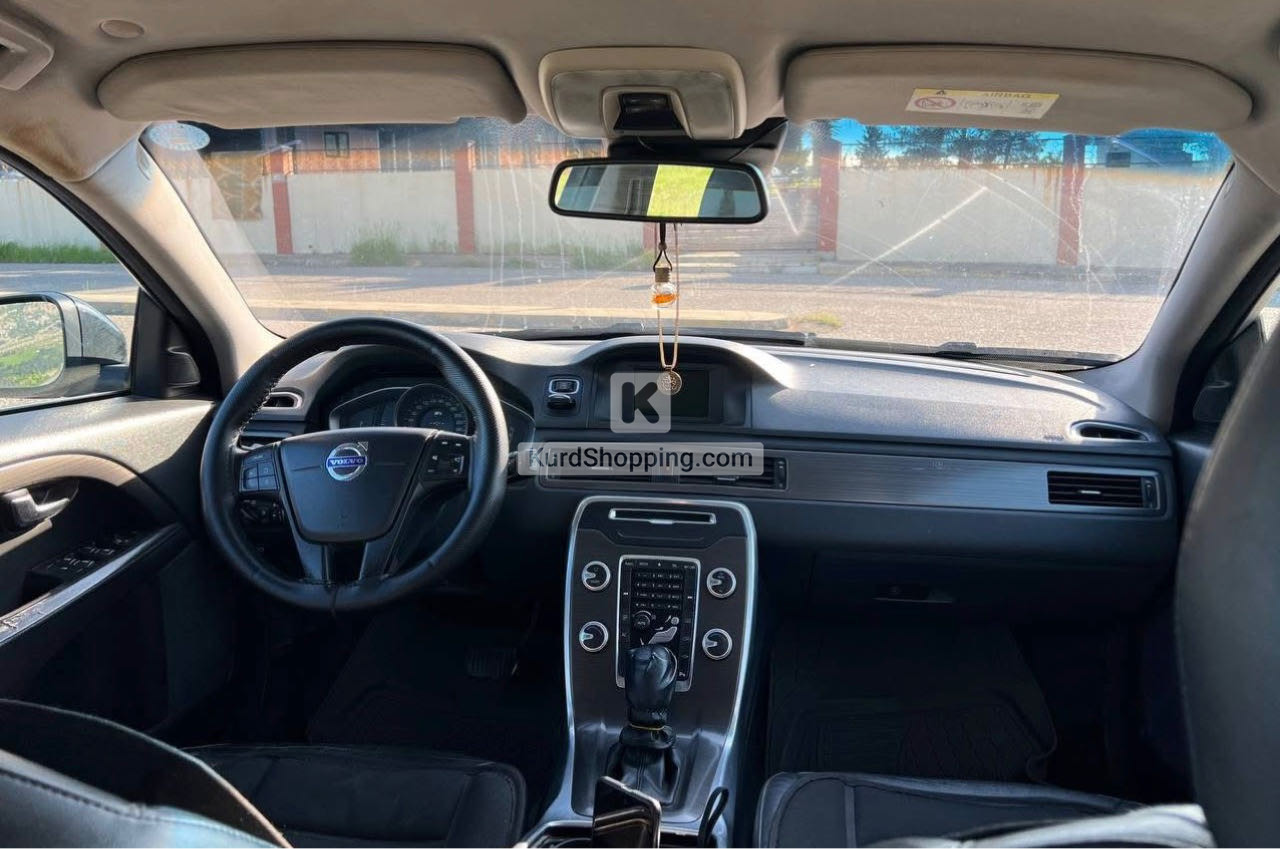 Volvo V70 2016