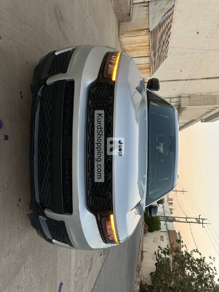 JEEP Grand Cherokee 2024