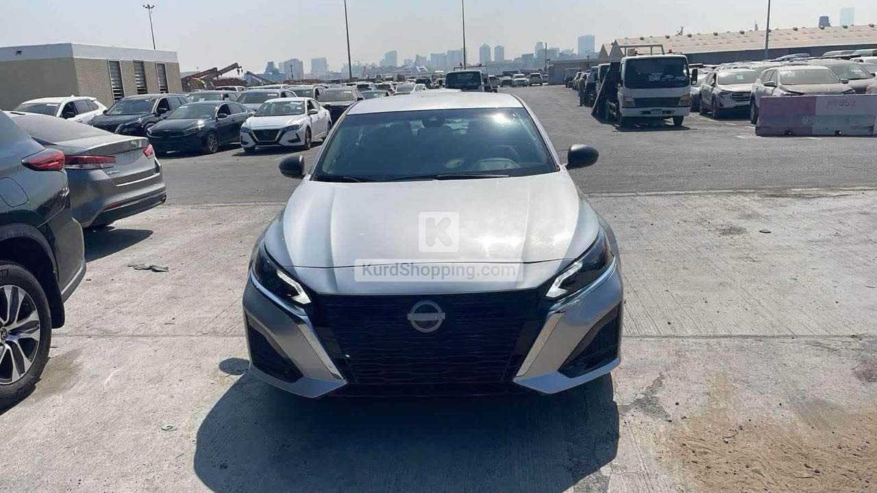 Nissan Altima 2024