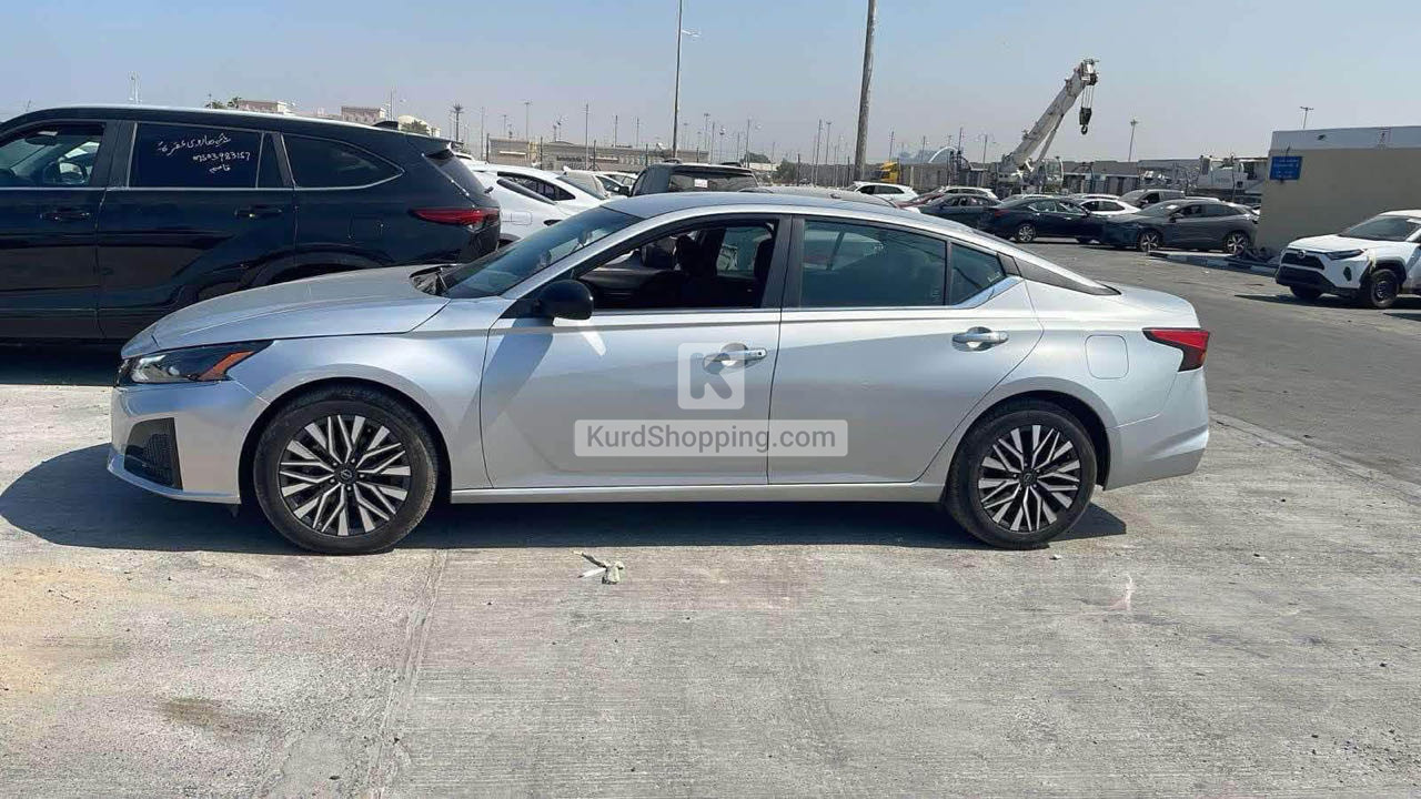 Nissan Altima 2024