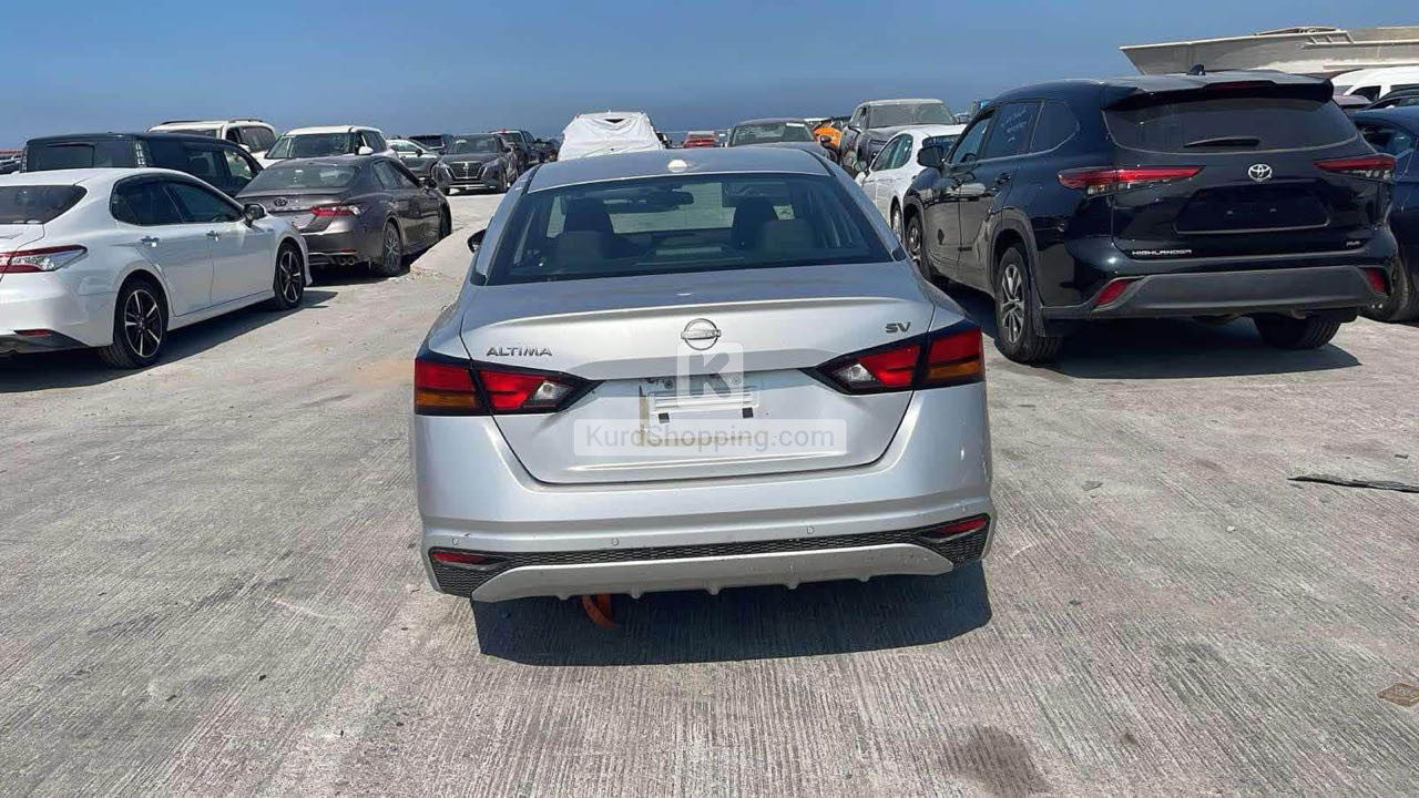 Nissan Altima 2024