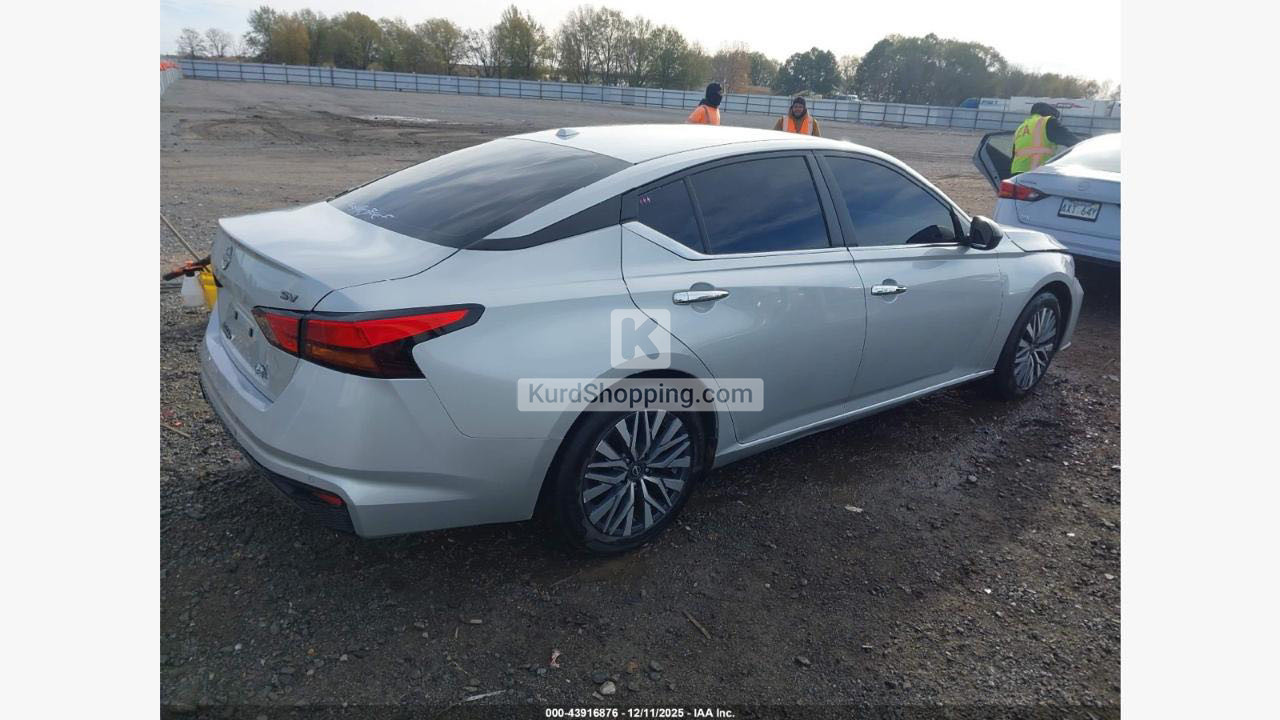 Nissan Altima 2024