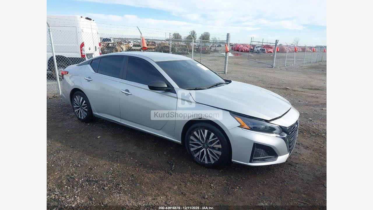 Nissan Altima 2024