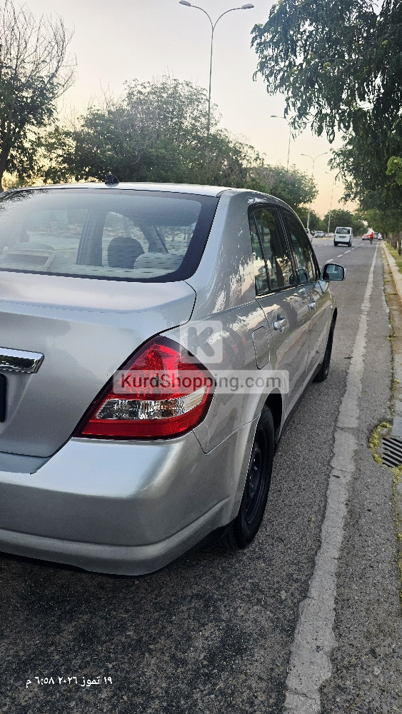 Nissan Tiida 2008