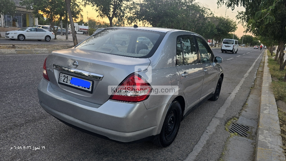Nissan Tiida 2008