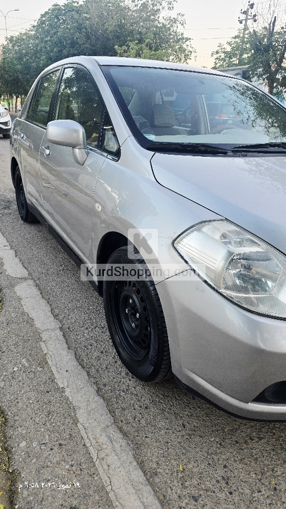 Nissan Tiida 2008