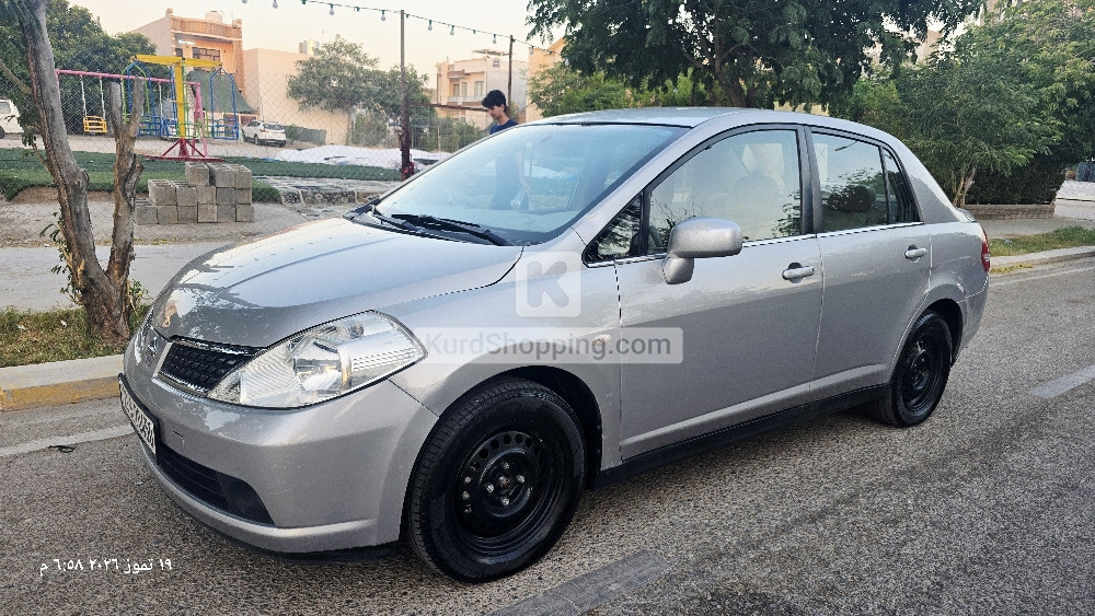 Nissan Tiida 2008
