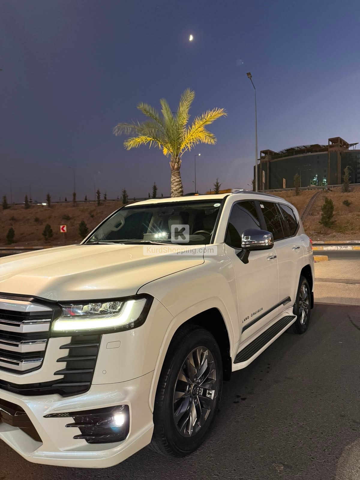 Toyota Landcruiser 2024 VX Sardar Co