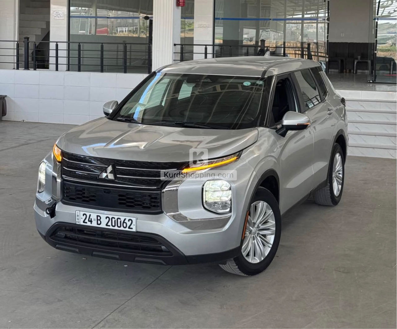 Mitsubishi Outlander 2024