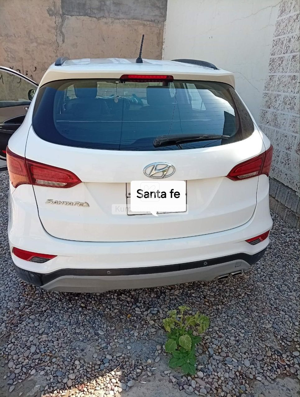 H Y U N D A I   SantaFe
