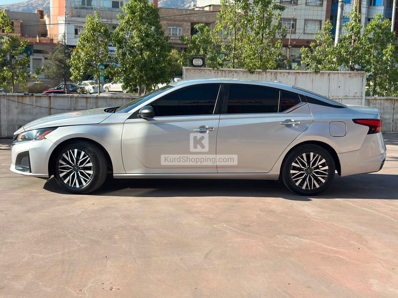 Nissan Altima 2024