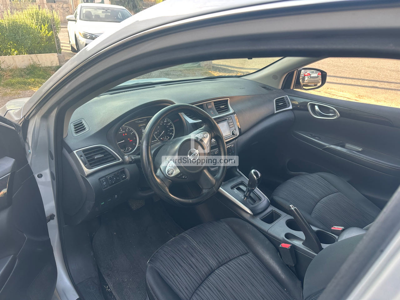 Nissan Sentra 2018