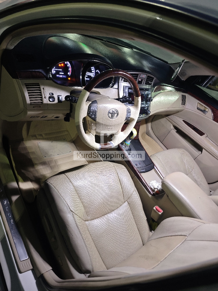 Toyota Avalon 2012