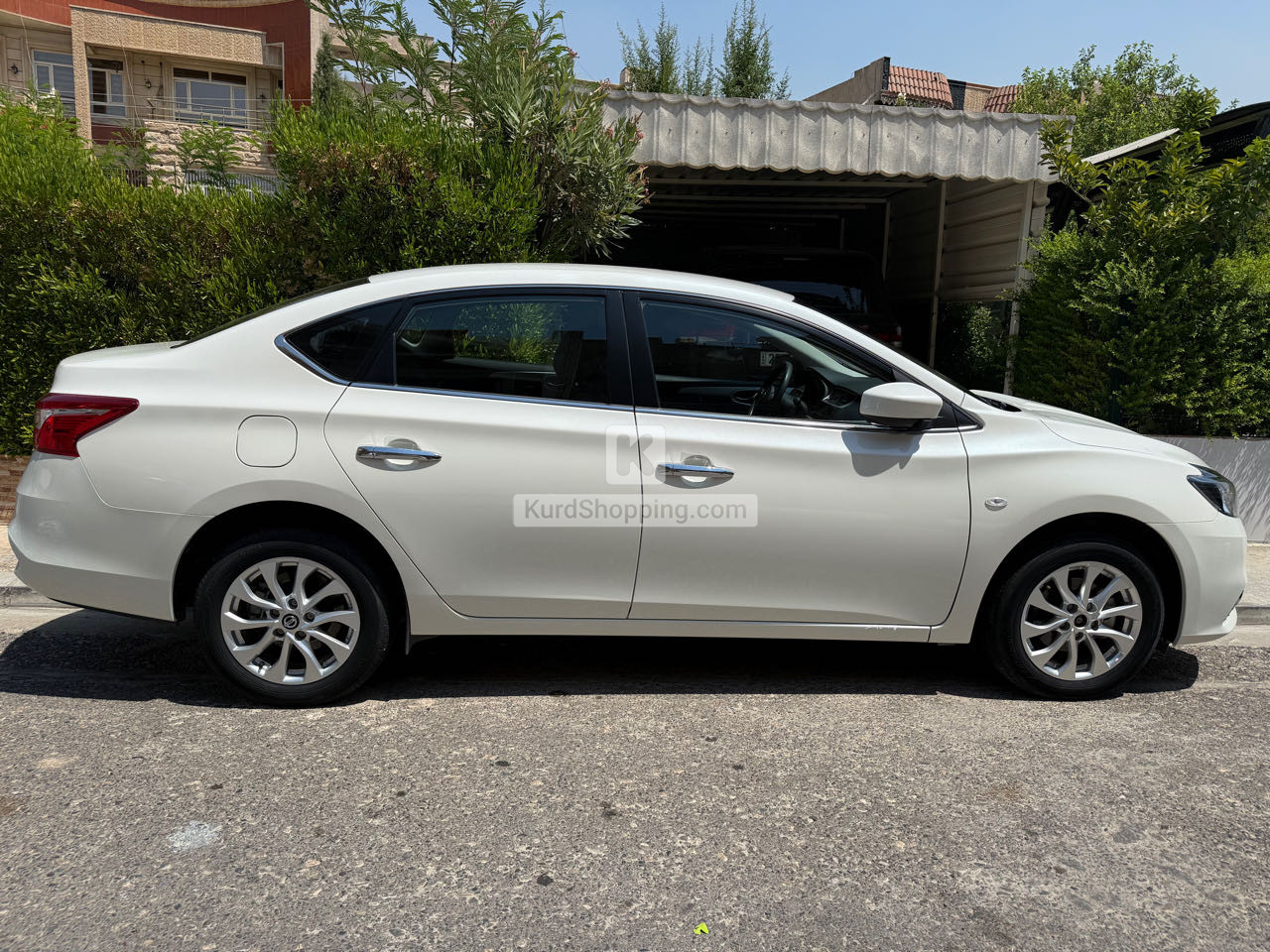 Nissan Sentra 2024
