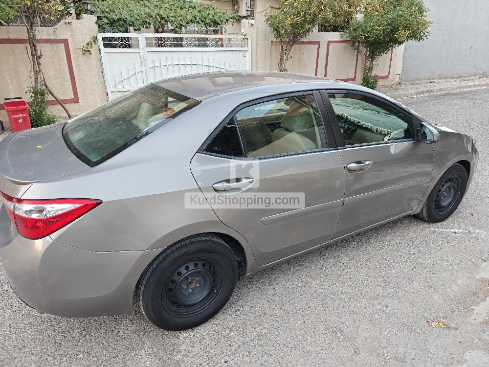 Toyota Corolla 2015