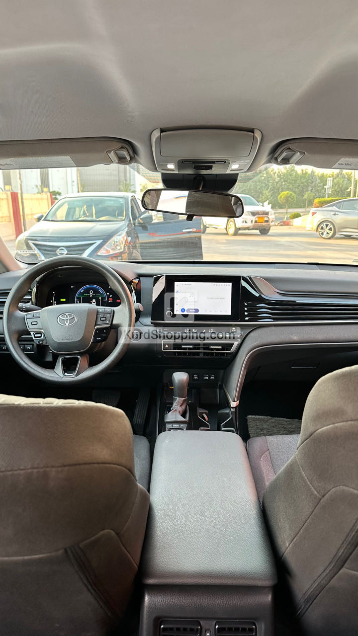 Toyota Camry 2025