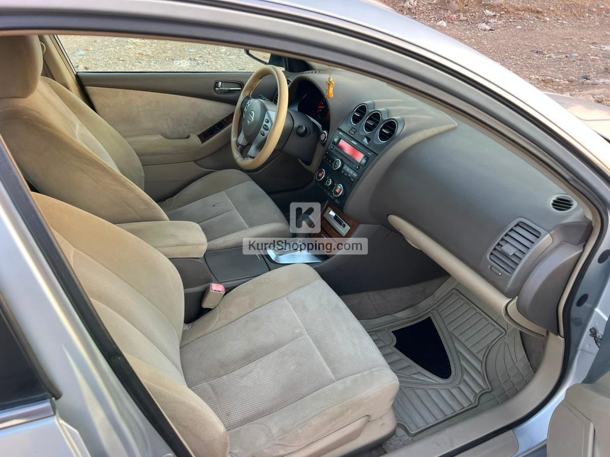 Nissan Altima 2008