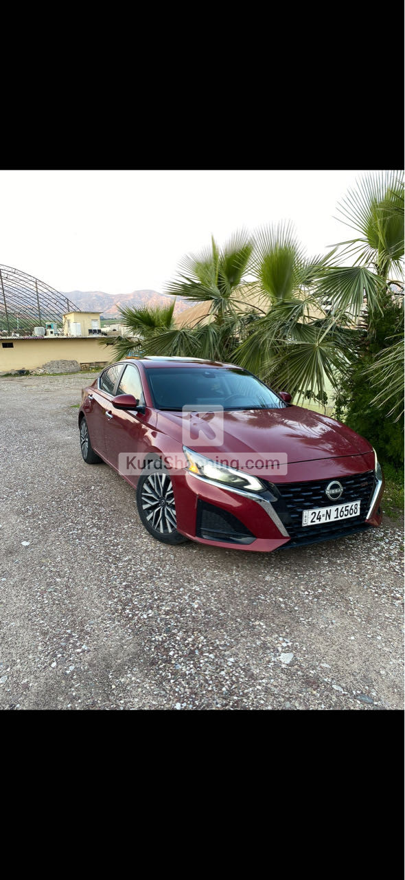 Nissan Altima 2024