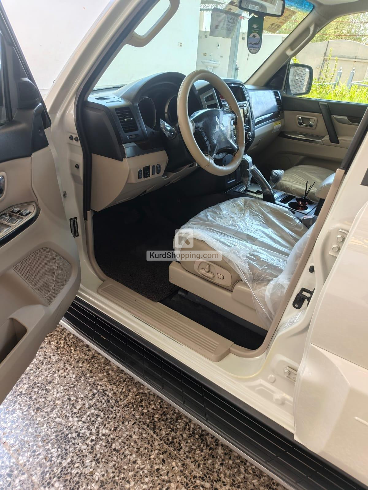 Mitsubishi Pajero 2016