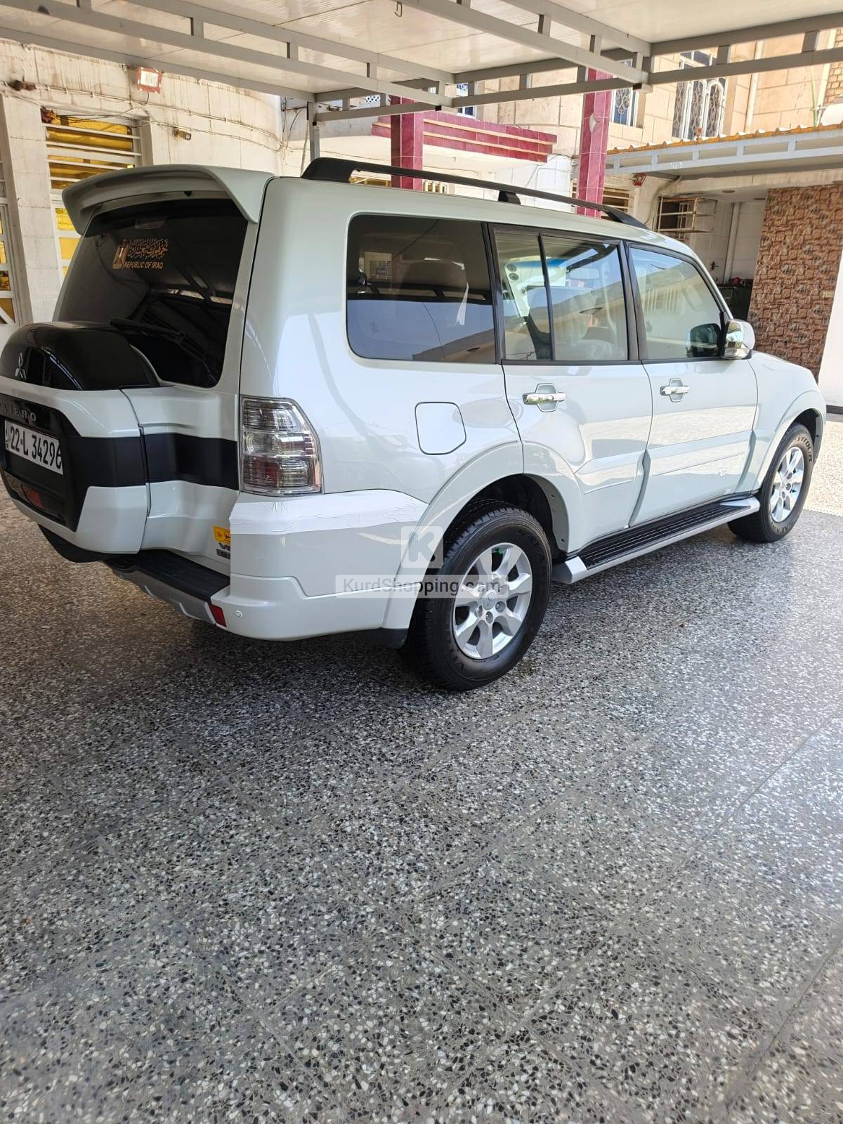 Mitsubishi Pajero 2016