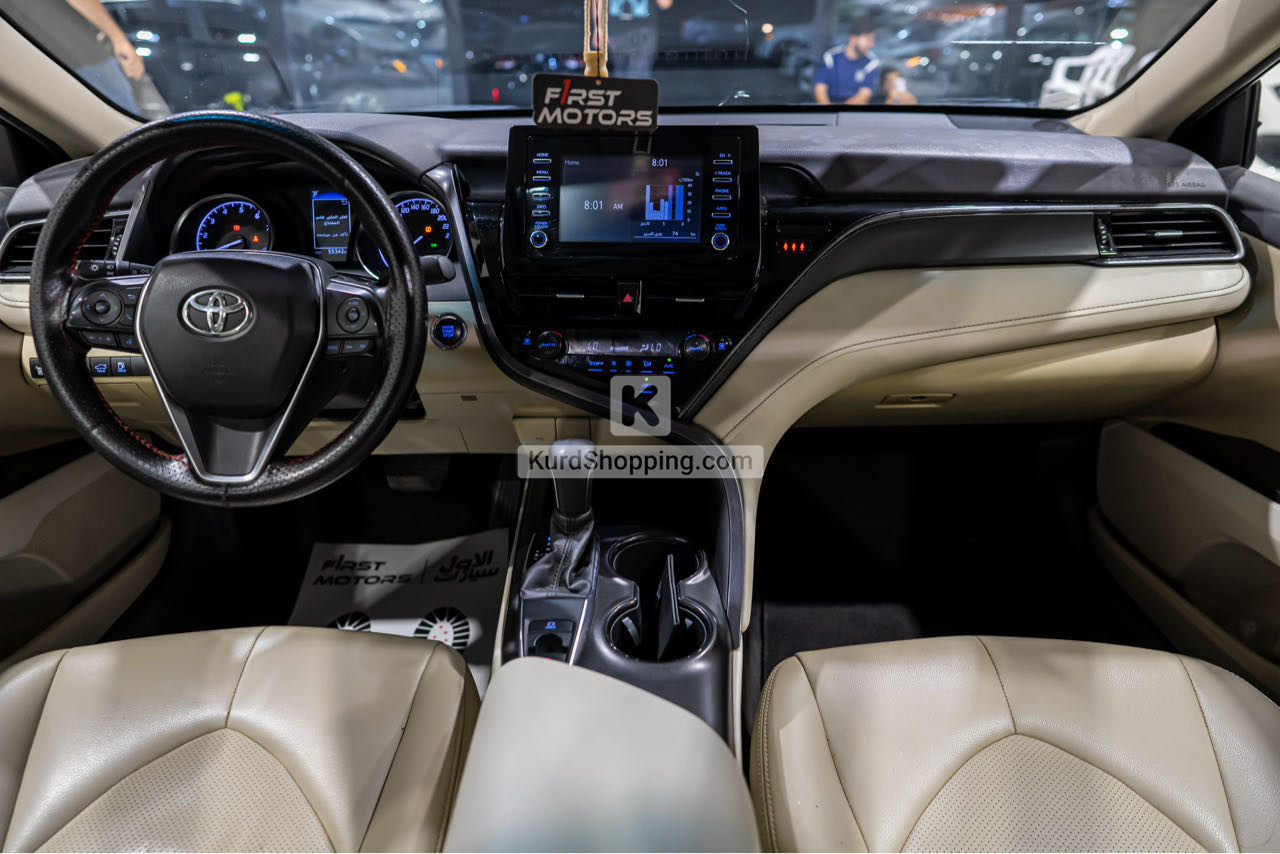 Toyota Camry 2024