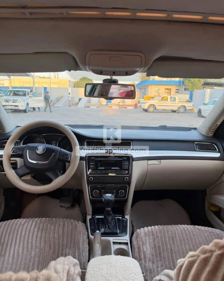 Skoda Superb 2011