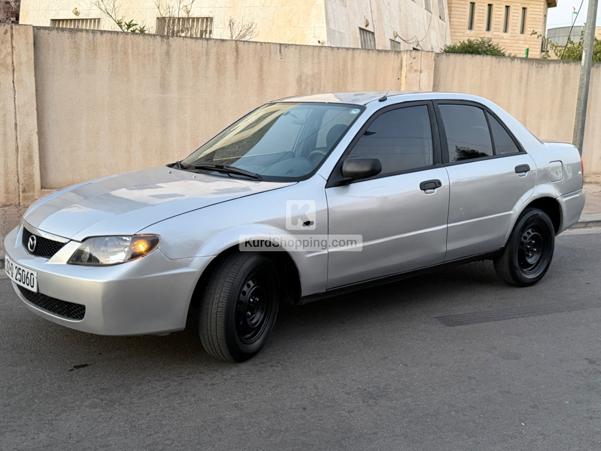 Mazda 323 2004