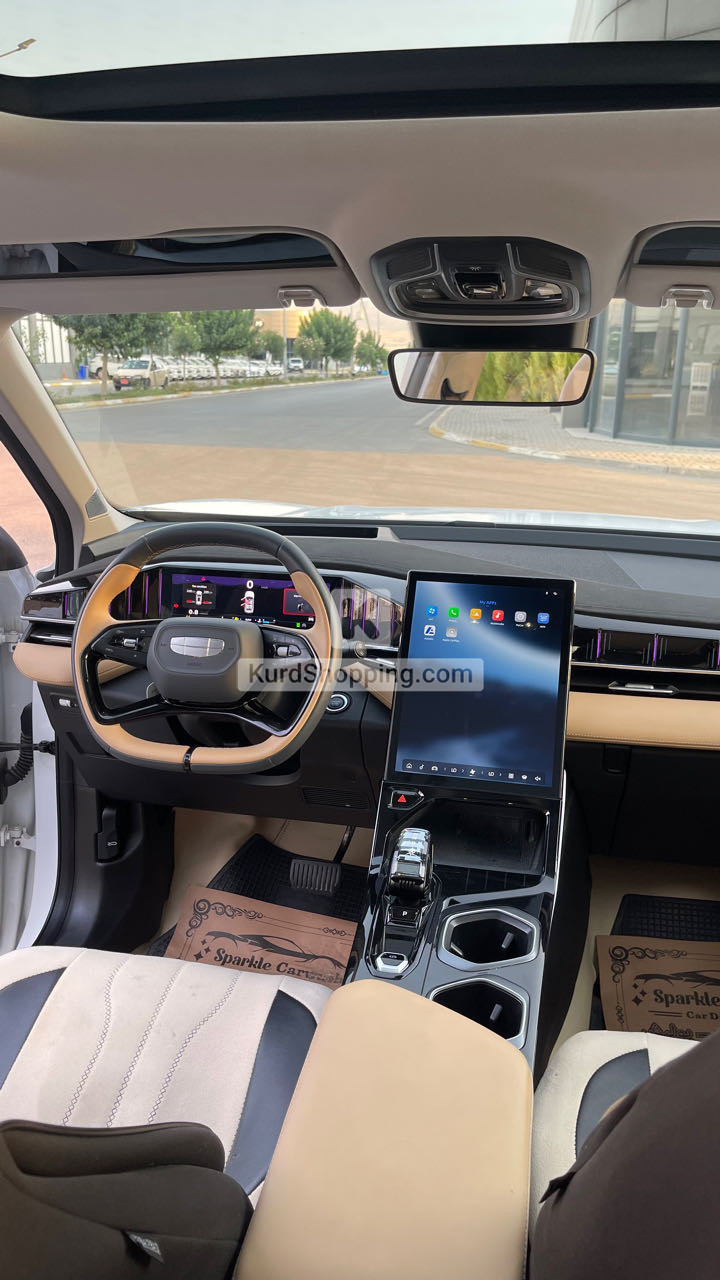 Geely Azkarra 2025