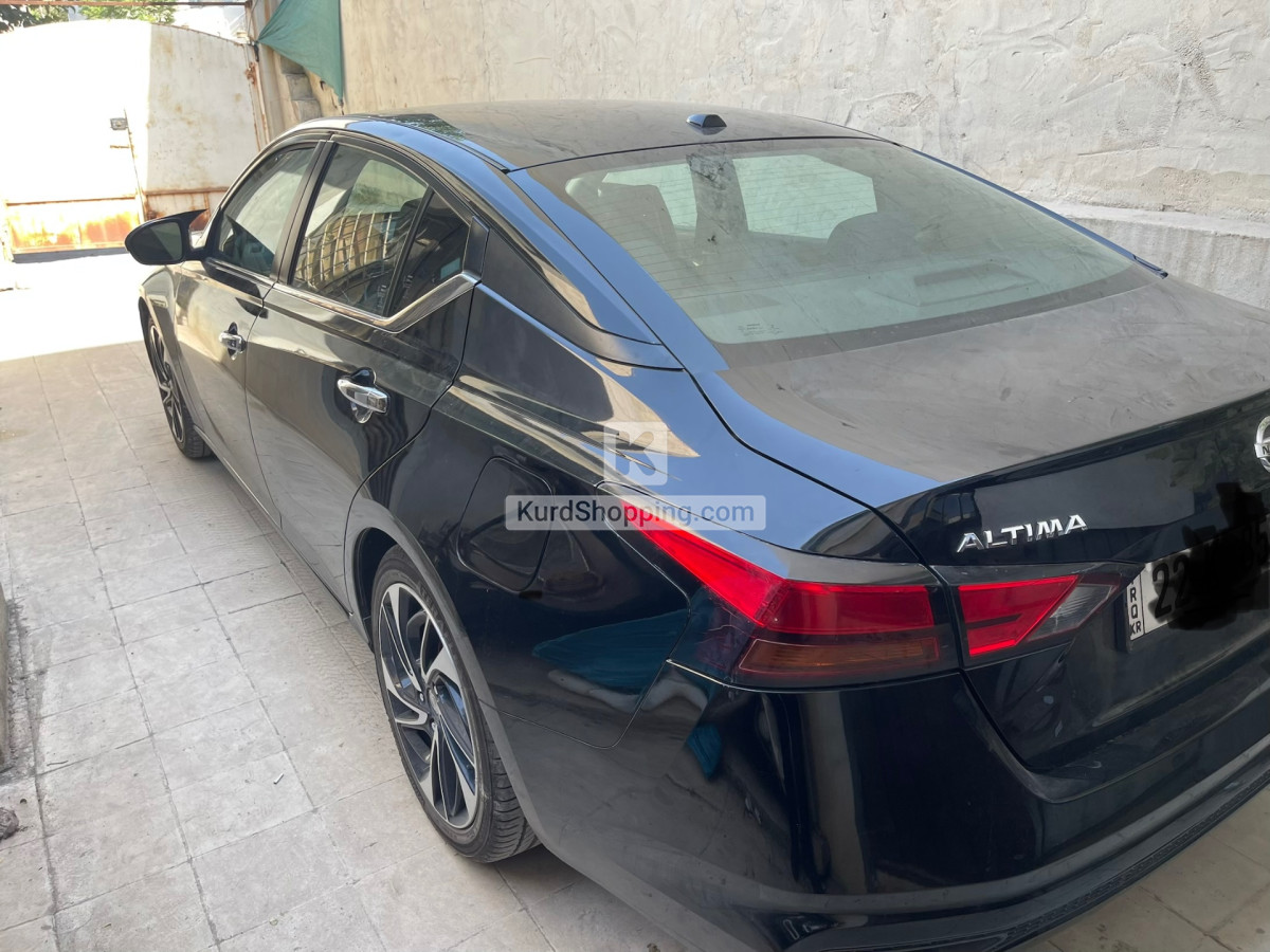Nissan Altima 2020