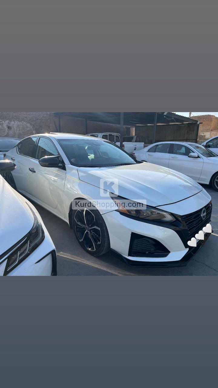 Nissan Altima 2023