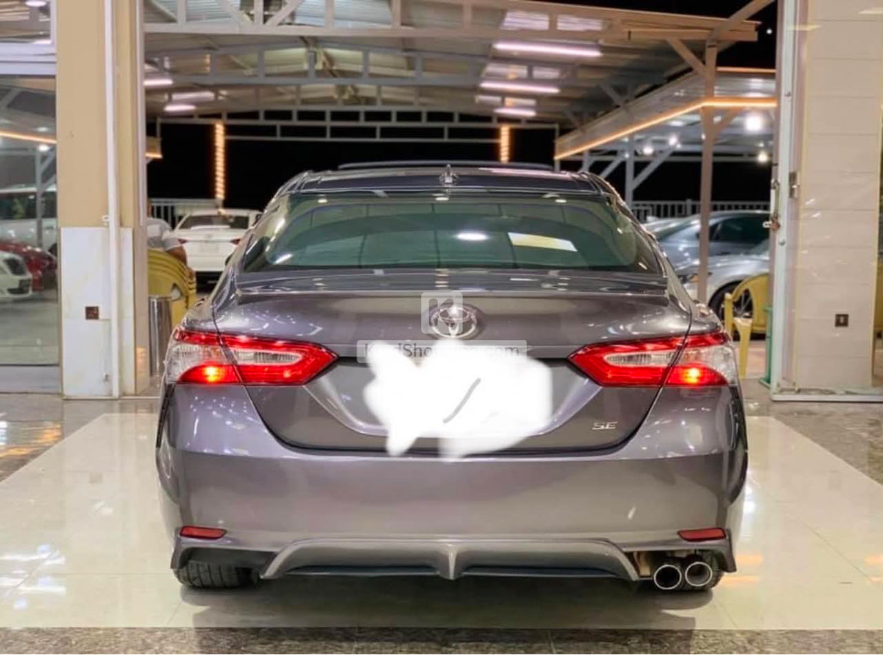 Toyota Camry 2019