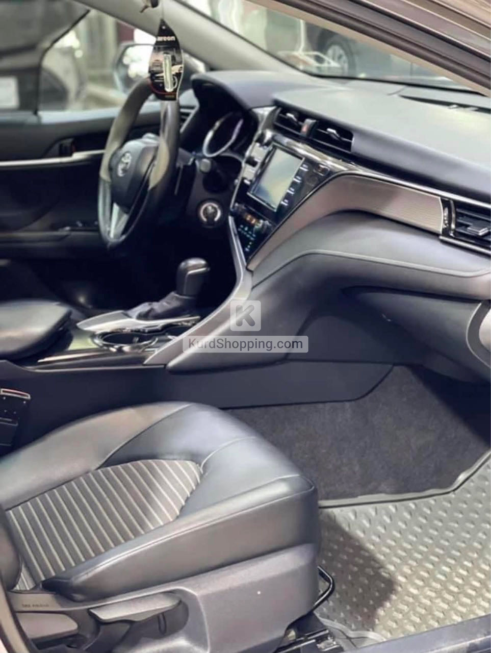 Toyota Camry 2019