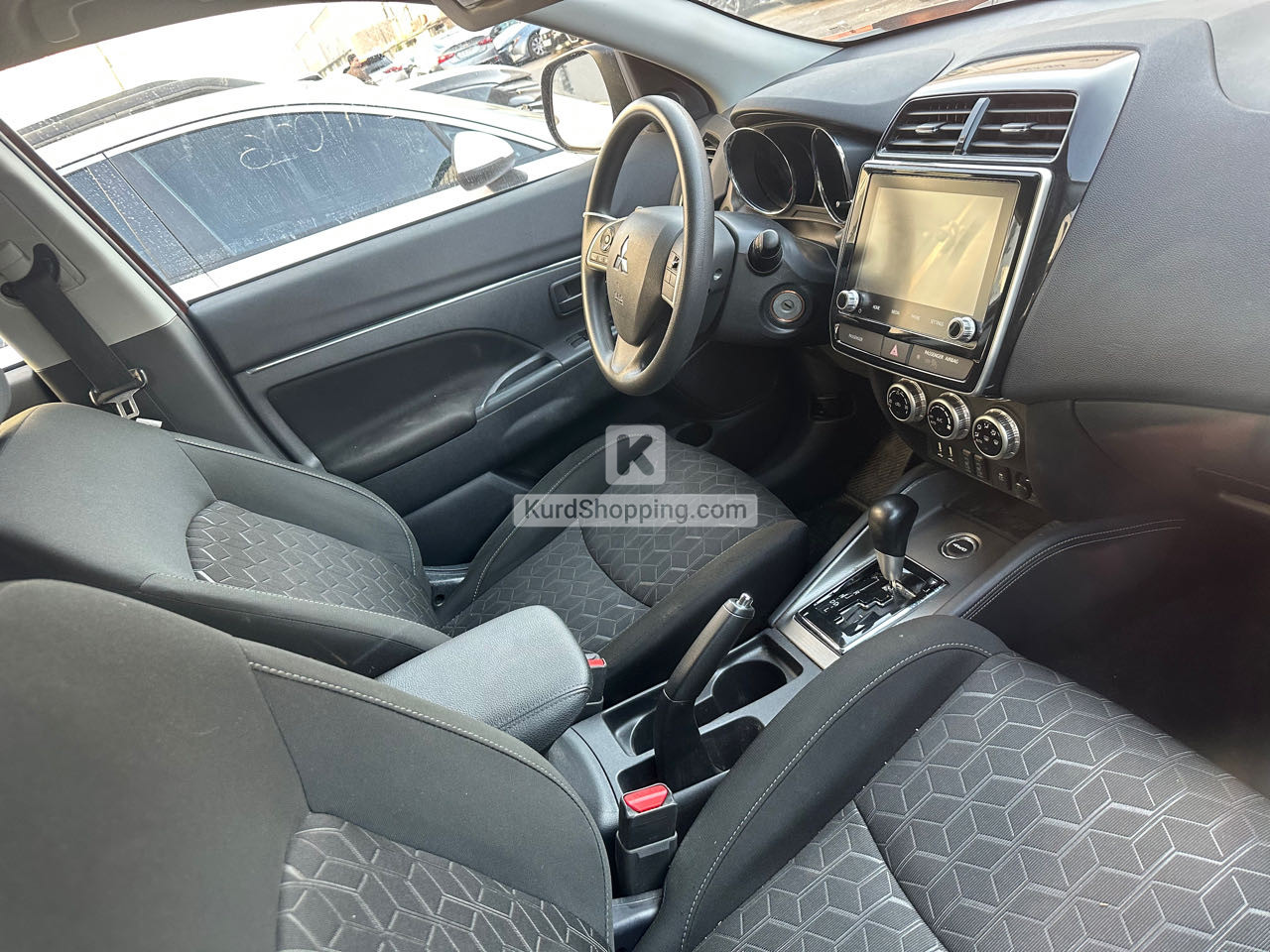 Mitsubishi Outlander 2024