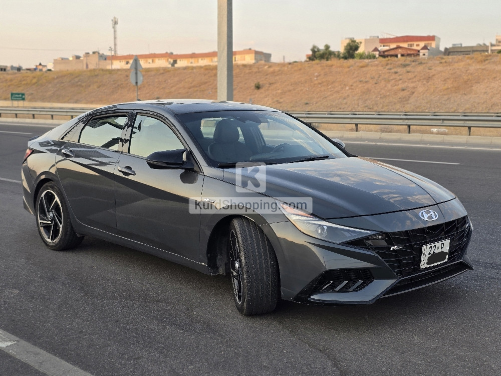 Hyundai Elantra 2023
