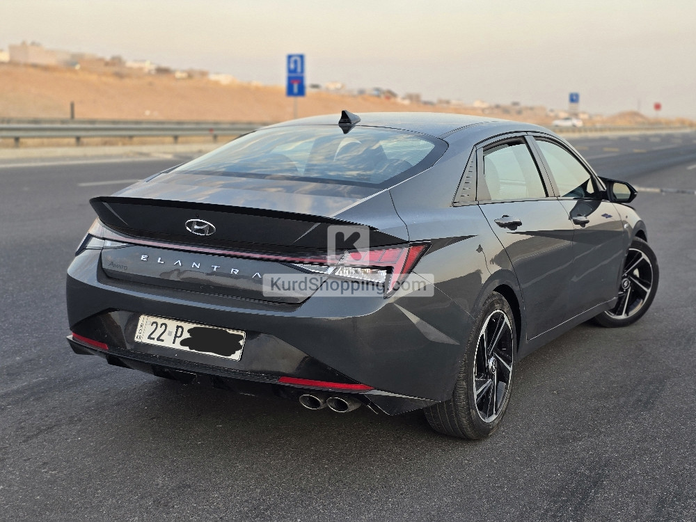 Hyundai Elantra 2023